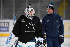Marvin Cüpper von den Dresdner EislöwenSpieler während des Trainings von den Dresdner Eislöwen am 08.01.2016 in Dresden, Deutschland. (Foto von City-Press GbR) Copyright: Winter Derby Dresden/City-Press Abdruck Honorarfrei