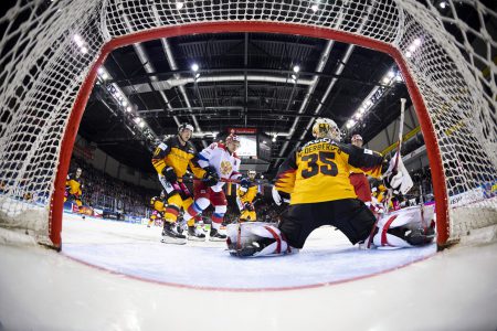 Deutschland gegen Russland – Deutschland Cup 2019 Mathias Niederberger - Deutsche Nationalmannschaft DEB